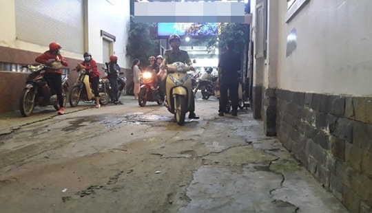 Kẹt thang máy, nam nhân viên nhà hàng tử vong
