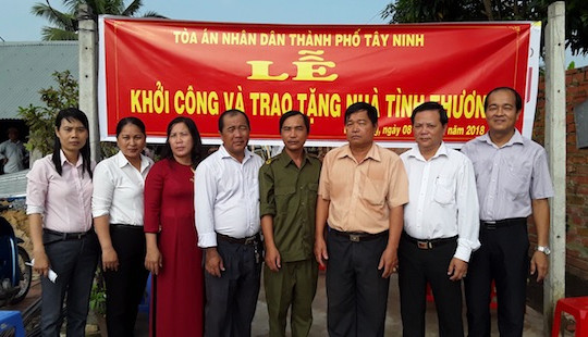 TAND TP Tây Ninh khởi công, trao tặng nhà tình thương