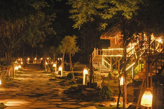 'Nàng thơ Tam Cốc' đẹp mê mẩn đón Thu về