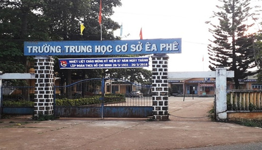 Khởi tố Hiệu trưởng nhận hàng trăm triệu đồng chạy việc