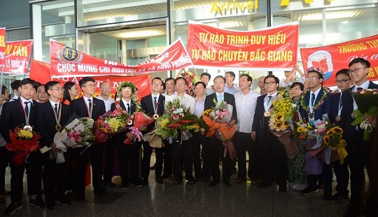 38/38 học sinh đoạt huy chương tại đấu trường quốc tế năm 2018