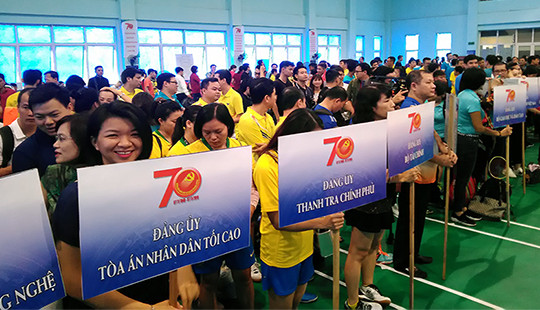 Đảng ủy TANDTC tham gia Hội thao chào mừng kỷ niệm 70 năm Ngày truyền thống Đảng bộ Khối các cơ quan TW