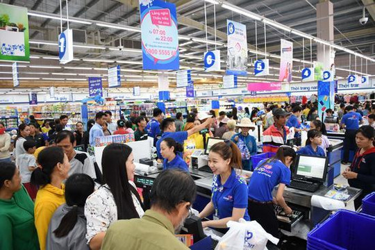 Siêu thị bán đồng giá 100.000 đồng cho hơn 100 mặt hàng hóa mỹ phẩm
