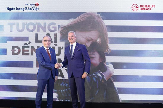 Hợp tác Ngân hàng Bản Việt - AIA Việt Nam: Hoàn thành mục tiêu 2018 chỉ sau 9 tháng