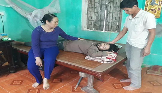 Hà Nội: Nhóm người đánh hội đồng người tâm thần bất tỉnh