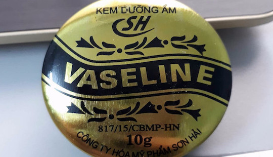 Đình chỉ lưu hành kem dưỡng ẩm Vaseline SH kém chất lượng