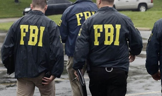 FBI phá đường dây mại dâm nam