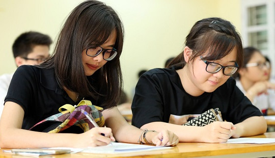 Nội dung bài thi tổ hợp không thể hiện tổ hợp kiến thức mà chỉ là sự lắp ghép cơ học của 3 môn học