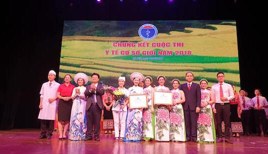 Tôn vinh vẻ đẹp tri thức, y đức người làm y tế cơ sở