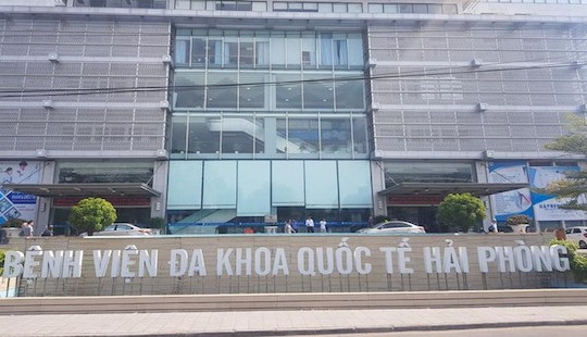 Cô gái rơi từ tầng 17 bệnh viện xuống tử vong