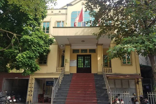 Khởi tố 2 nguyên Chi cục trưởng Thi hành án dân sự
