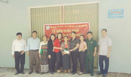 TAND tỉnh Thanh Hóa trao nhà tình nghĩa tại xã biên giới