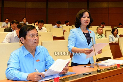 Tránh quy định về đặc xá trùng lắp với tha tù trước thời hạn