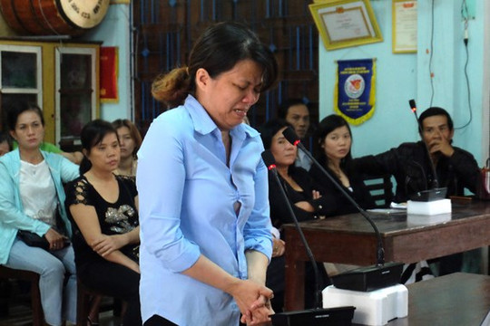 Đà Nẵng: Chủ nhóm trẻ Mẹ Mười lãnh 2 năm tù về tội hành hạ trẻ em