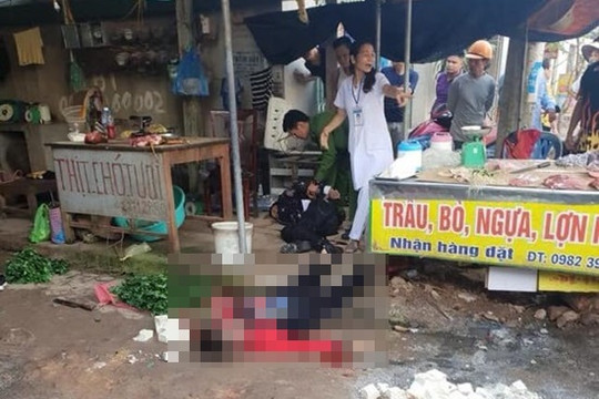 Người phụ nữ bán đậu bị bắn tử vong ngay tại chợ