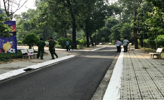 Rơi từ tầng cao xuống đất, nam sinh viên tử vong