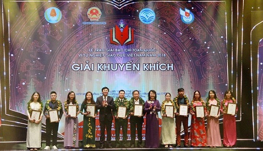 Tôn vinh những tác phẩm báo chí vì sự nghiệp giáo dục