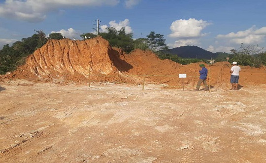 Phát hiện nhiều vật nổ sát trường mầm non