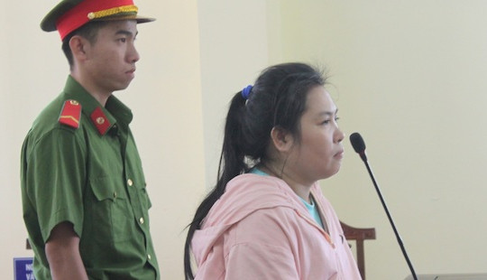 Nguyên thủ quỹ trường trung cấp tham ô tài sản