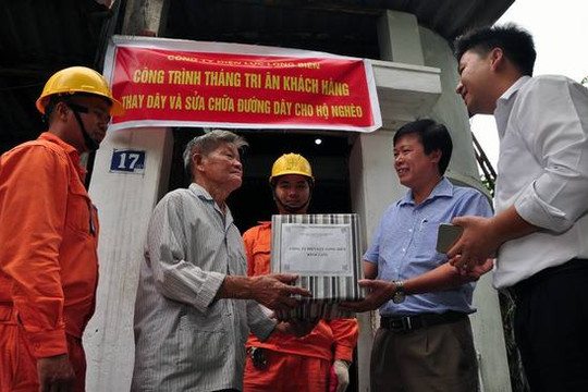 EVN Hà Nội tiếp tục tri ân khách hàng sử dụng điện trên địa bàn Thủ đô