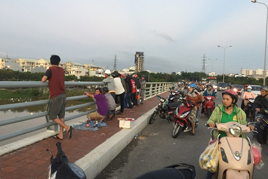 Người phụ nữ bị trầm cảm nhảy xuống sông Hàn tự tử