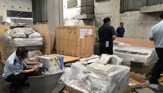 Chặn lô thiết bị y tế bị cấm trị giá hàng chục tỷ đồng