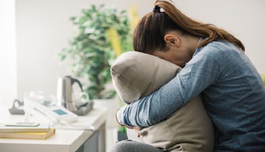 Công khai ngoại tình với người có vợ, cô nhân viên trẻ nhận kết đắng