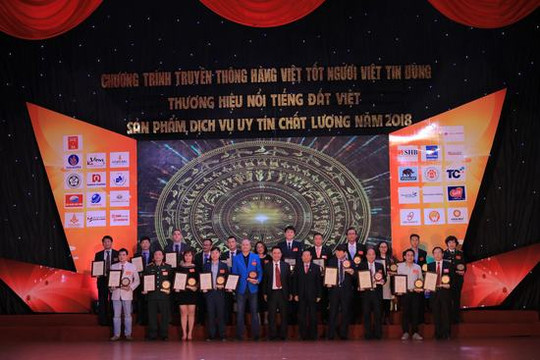 Eurowindows River Park lọt “Top 10 sản phẩm chất lượng cao được người Việt tin dùng năm 2018
