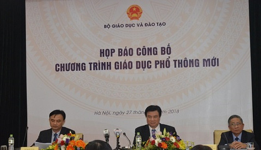 Chương trình giáo dục phổ thông mới kết hợp giáo dục gia đình và xã hội
