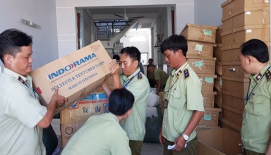 Phát hiện hàng trăm ngàn bao cao su, gel bôi trơn giả