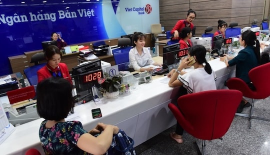 Cuối năm, gửi tiền ở đâu lợi nhất?