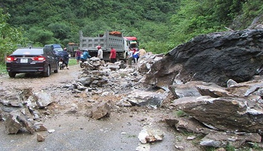 Không khí lạnh tăng cường, Bắc Bộ có mưa lớn, đề phòng lũ quét