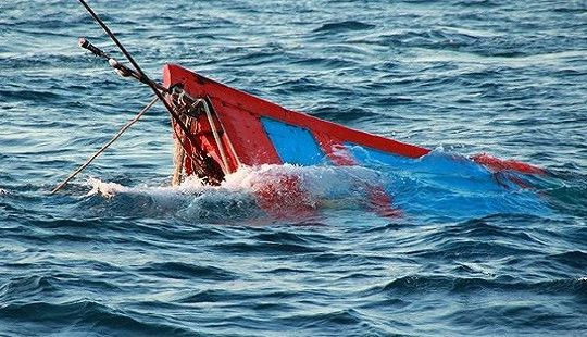 Vụ chìm tàu cá trên biển Vũng Tàu: Khẩn trương tìm kiếm 10 ngư dân mất tích