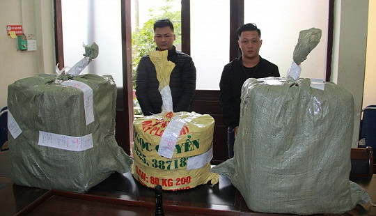 Bắt 2 đối tượng mua bán, vận chuyển trái phép 70kg pháo