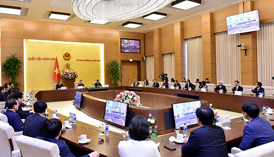 Chủ tịch Quốc hội Nguyễn Thị Kim Ngân tiếp Chủ tịch Nhóm nghị sỹ hữu nghị Hàn-Việt