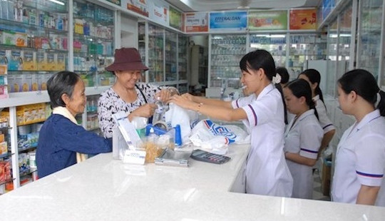 Hà Nội: 69 cơ cở bán thuốc mở cửa phục vụ người dân dịp Tết Kỷ Hợi