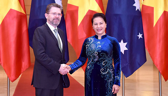 Chủ tịch QH Nguyễn Thị Kim Ngân đón, hội đàm với Chủ tịch Thượng viện Australia