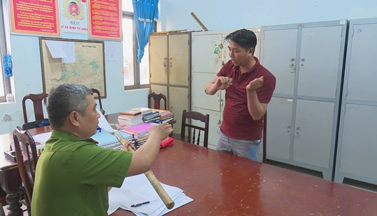 Bị truy sát, thanh niên dùng dao chém chết đối thủ