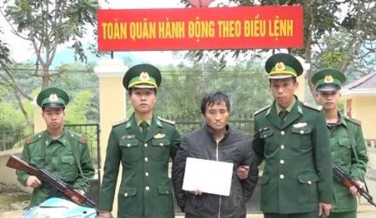 Bắt đối tượng người Lào vận chuyển 1.386 viên ma túy, 3 gói heroin