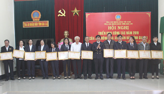 TAND hai cấp tỉnh Gia Lai đón nhận hai huân chương lao động hạng 3 trong năm 2018