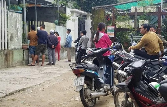 Tạm giữ nghi can đâm chết người ở bến xe