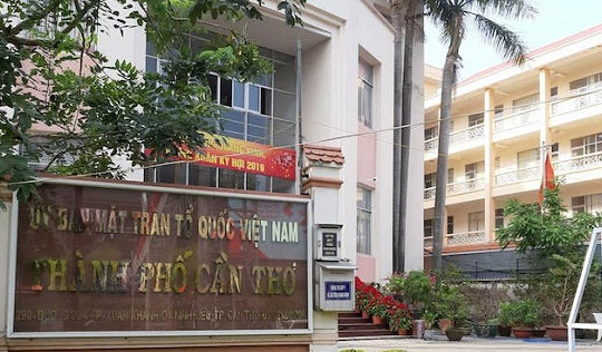 Kỷ luật cảnh cáo Chủ tịch Uỷ ban MTTQ Việt Nam TP Cần Thơ
