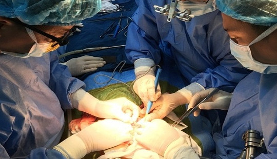 Hai bệnh nhi mắc khối u hiếm gặp được phẫu thuật thành công