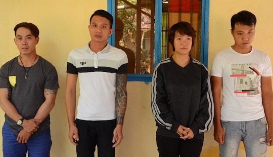 Tạm giữ hình sự 4 đối tượng cưỡng đoạt tài sản