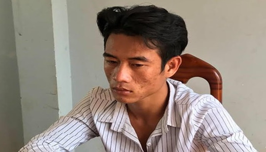 Bắt đối tượng cướp tài sản của bạn nhậu