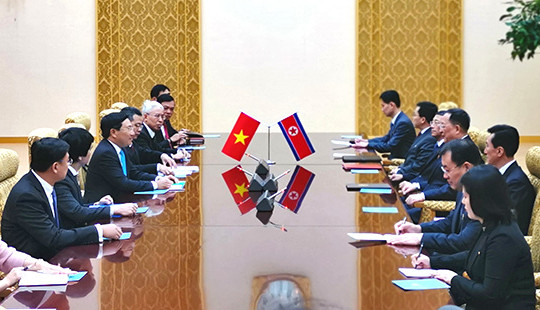 Các cuộc hội đàm của Phó Thủ tướng Phạm Bình Minh tại Triều Tiên