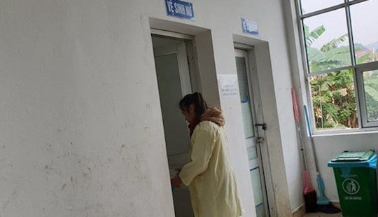Bộ Y tế yêu cầu làm rõ thông tin "nín thở đi vệ sinh" tại bệnh viện