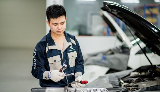 Peugeot hỗ trợ phương tiện đi lại cho khách bảo hành xe