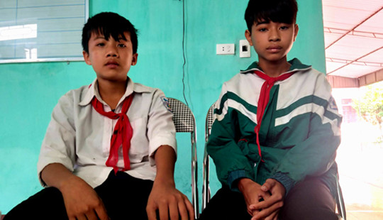 Hai học sinh cứu người trước miệng “hà bá”