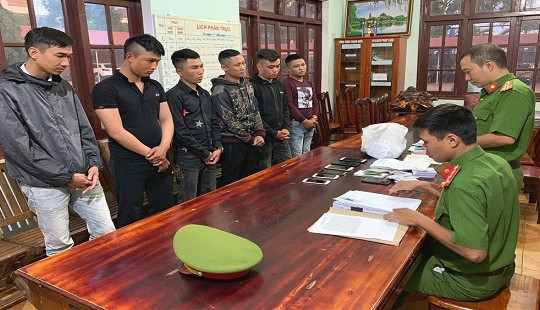 Khởi tố 8 đối tượng cho vay nặng lãi